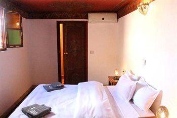 Dar Sondos Hotel Fes Exterior photo
